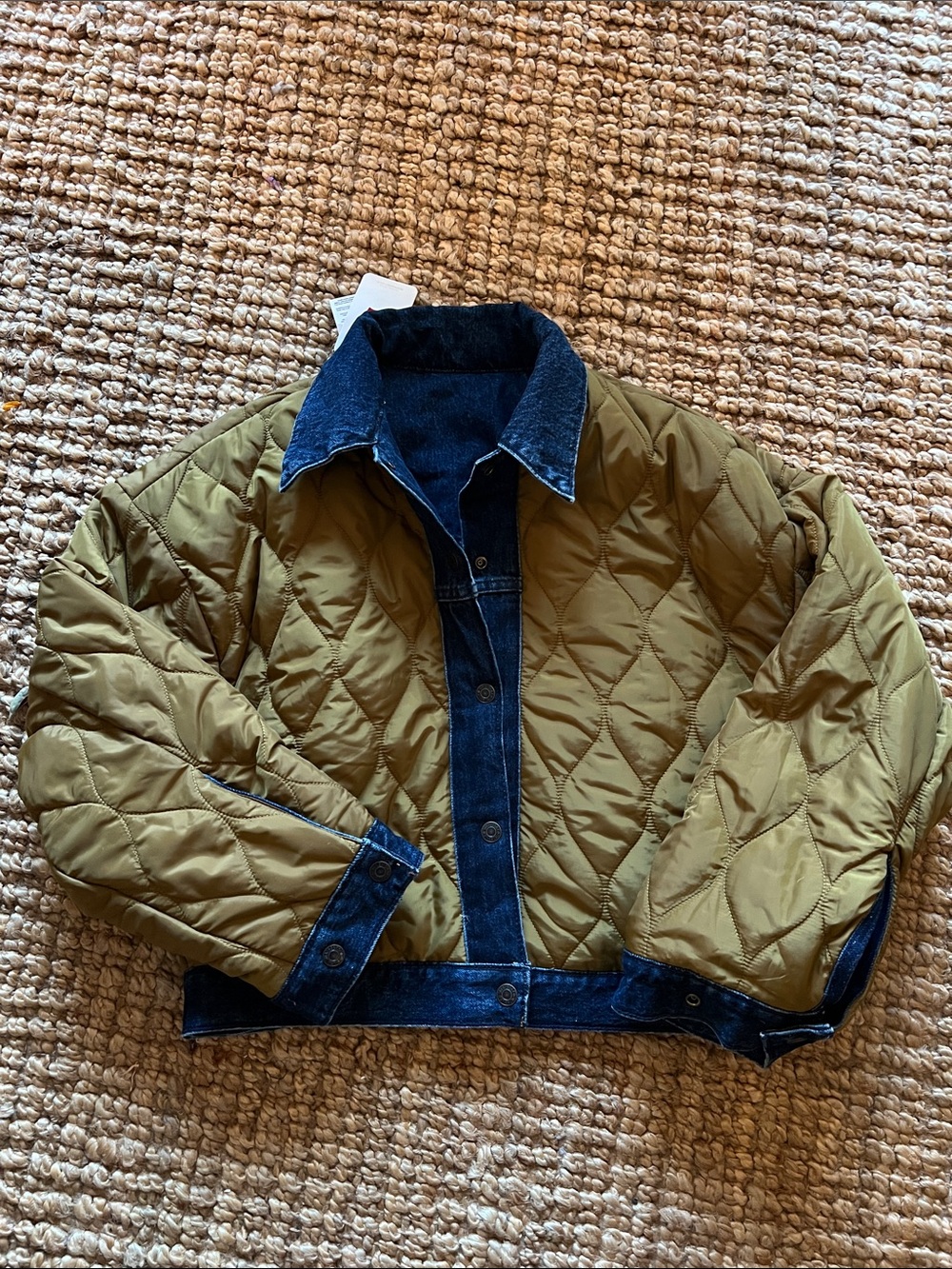 Levi's Blue Denim Trucker Jacket with Olive Quilted Lining - Picture 4 of 7